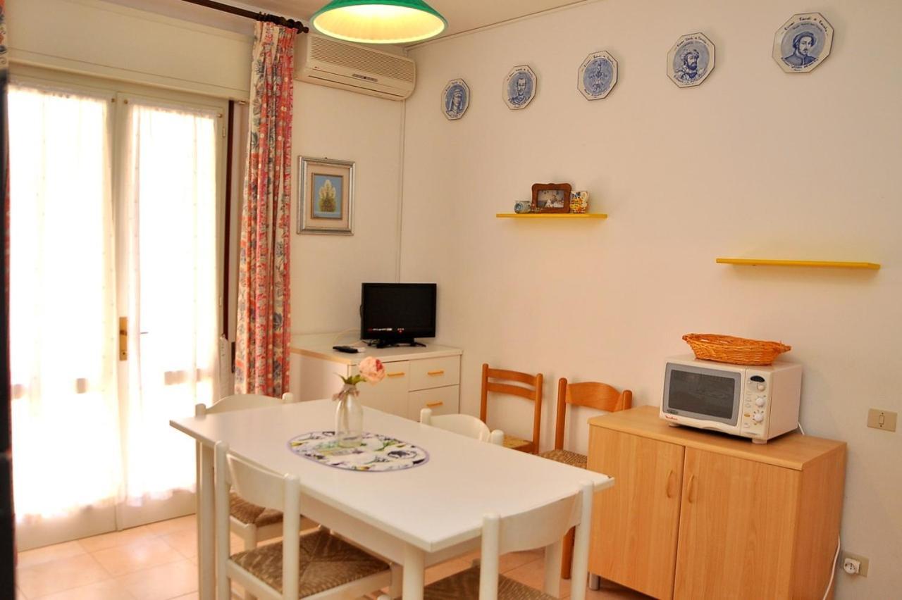 Nice Two-Bedroom Apartment 150M From The Beach Bibione Kültér fotó