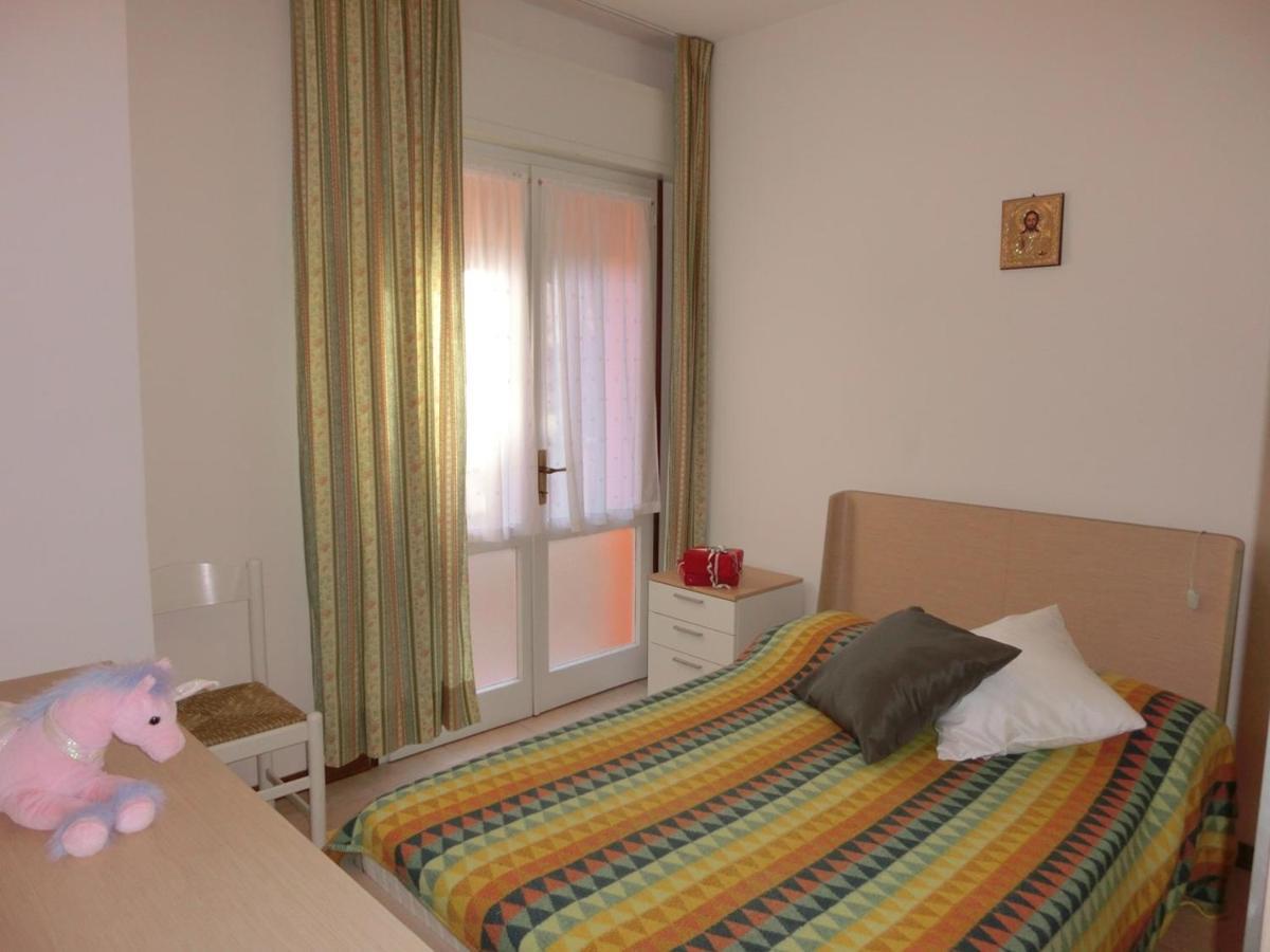 Nice Two-Bedroom Apartment 150M From The Beach Bibione Kültér fotó