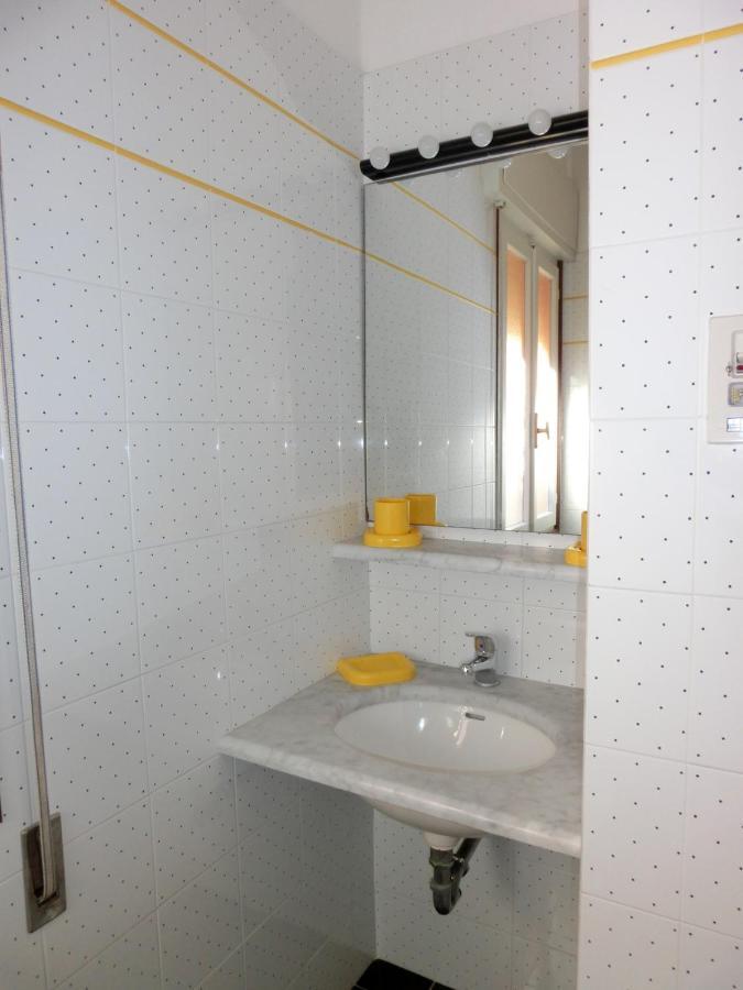 Nice Two-Bedroom Apartment 150M From The Beach Bibione Kültér fotó