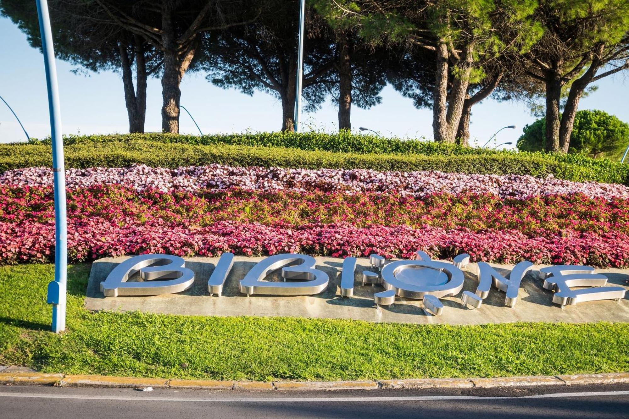 Nice Two-Bedroom Apartment 150M From The Beach Bibione Kültér fotó